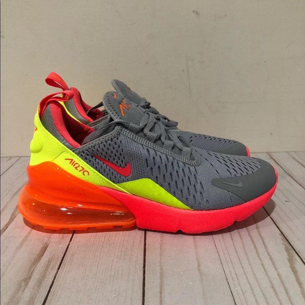 🔴SOLD🔴 Nike Air Max 270 GS Neon Running Shoe